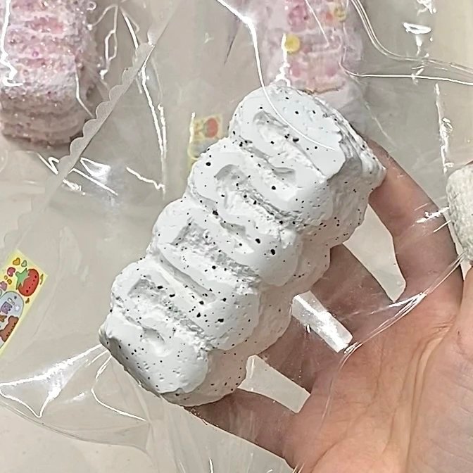 525094 Tomato Pipi White Chocolate Cream Bar (Oven-Baked Sticky Clay Texture Series) / 番茄皮皮 白巧奶油条(烤箱版黏糊泥触感系列)