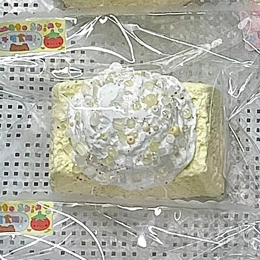 525098 Tomato Pipi Banana Ice Cream Short Toast (Oven-Baked Sticky Clay Texture Series) / 番茄皮皮 香蕉冰淇淋短吐司(烤箱版黏糊泥触感系列)