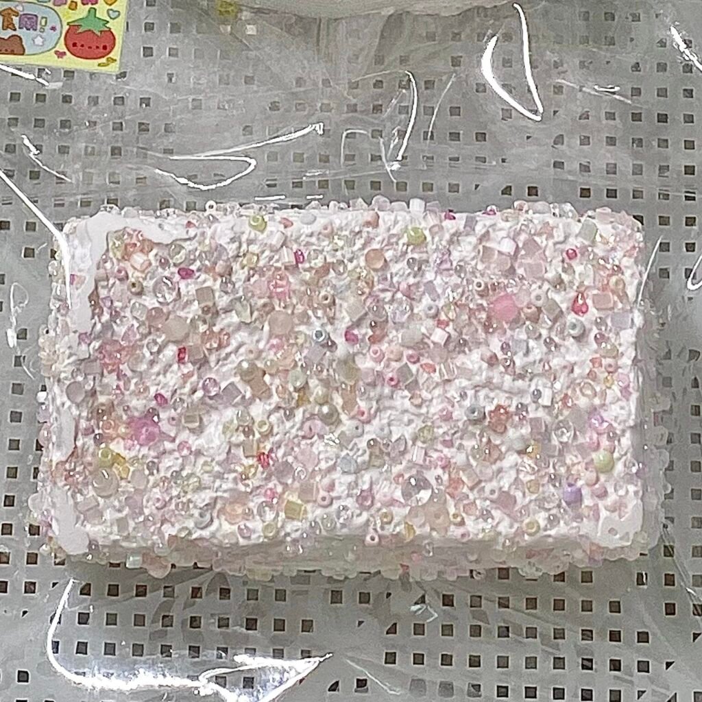 525109 Tomato Pipi Strawberry Sugar Long Toast (Oven-Baked Sticky Clay Texture Series) / 番茄皮皮 草莓砂糖长吐司（烤箱版黏糊泥触感系列）
