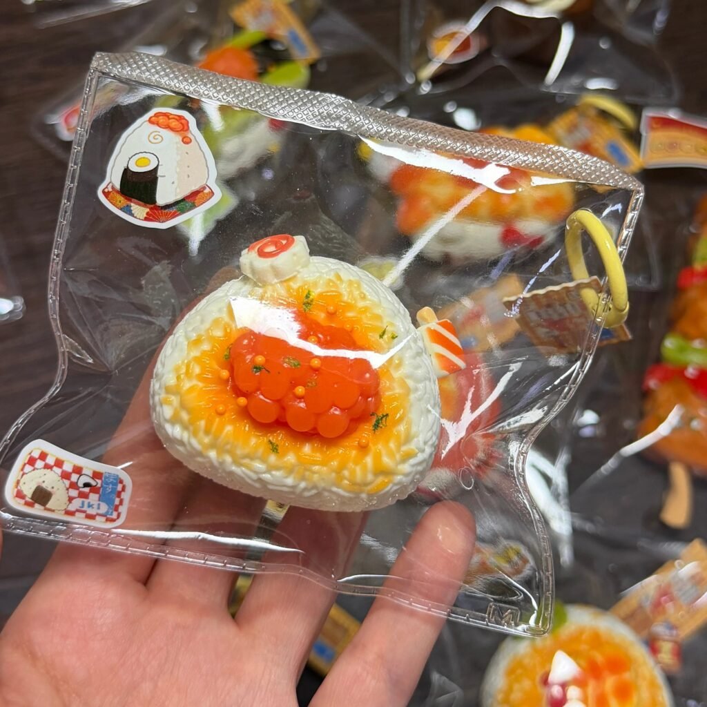 141093 Toovo Cute Mini Triangle Fish Roe Rice Ball / Toovo cute 捏捏 迷你三角鱼籽饭团