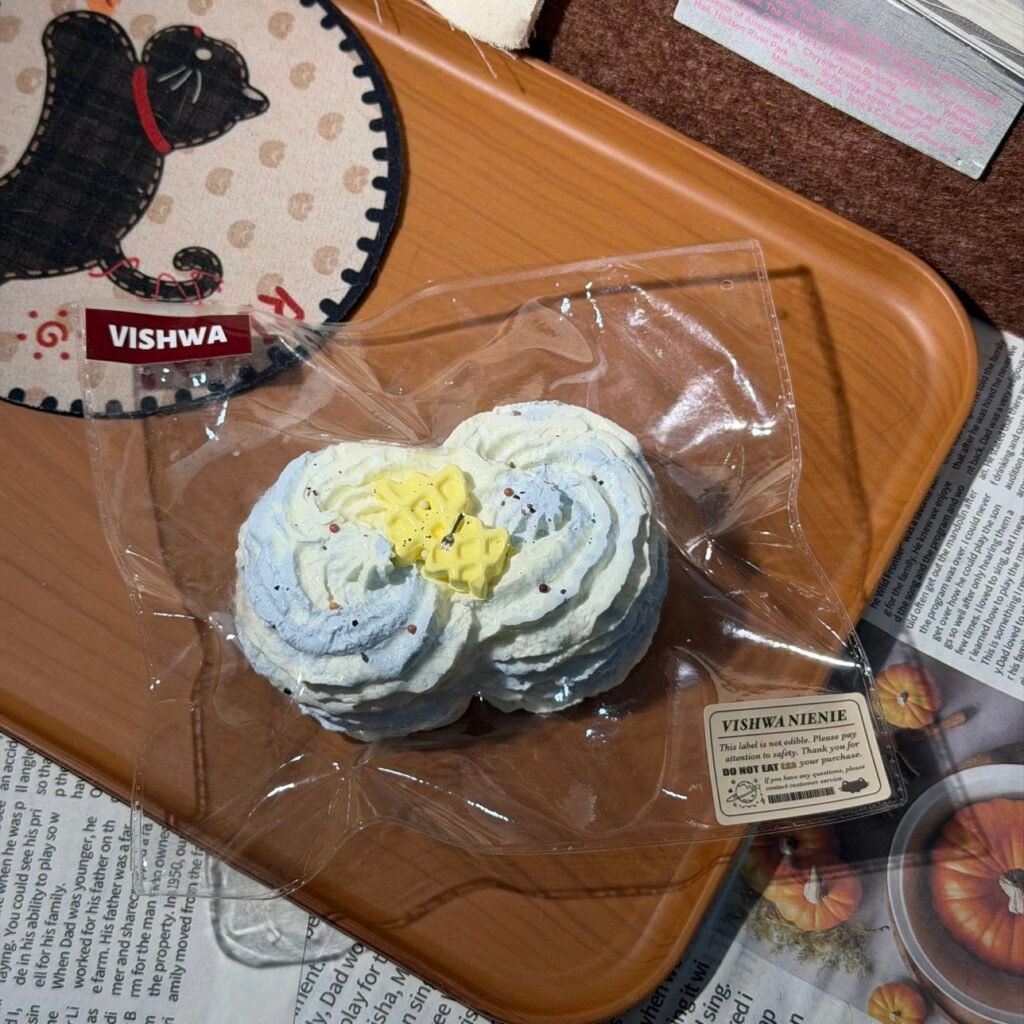 519001 VISHWA Sea Salt Milk Cookie Duo (Mochi Clay Texture Series) / VISHWA无限宇宙捏捏 海盐牛奶曲奇二连（糍粑泥触感系列）