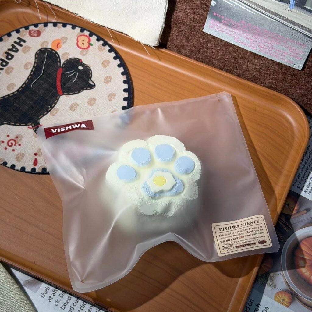 519009 VISHWA Milk Salt Fried Egg Cat Paw (Mochi Clay Texture Series) / VISHWA无限宇宙捏捏 奶盐小荷包蛋猫爪（糍粑泥触感系列）