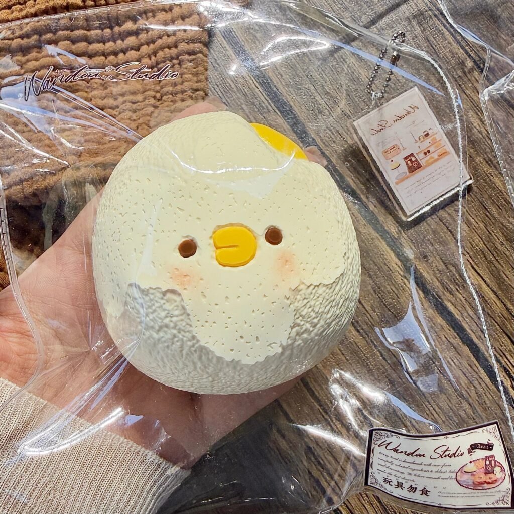 201054 Wandou Egg Duck (Fluffy Sticky Clay Texture Series) / wandou捏捏 鸡蛋鸭（蓬松黏糊泥触感系列）