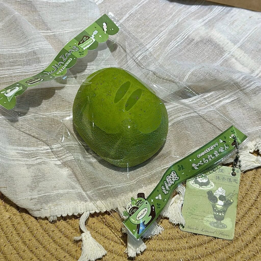 234020 Wujinzang Nienie Matcha Mini Bread (Firm Butter 2.0 Texture Series) / 无尽藏捏 抹茶小面包(硬黄油2.0触感系列)