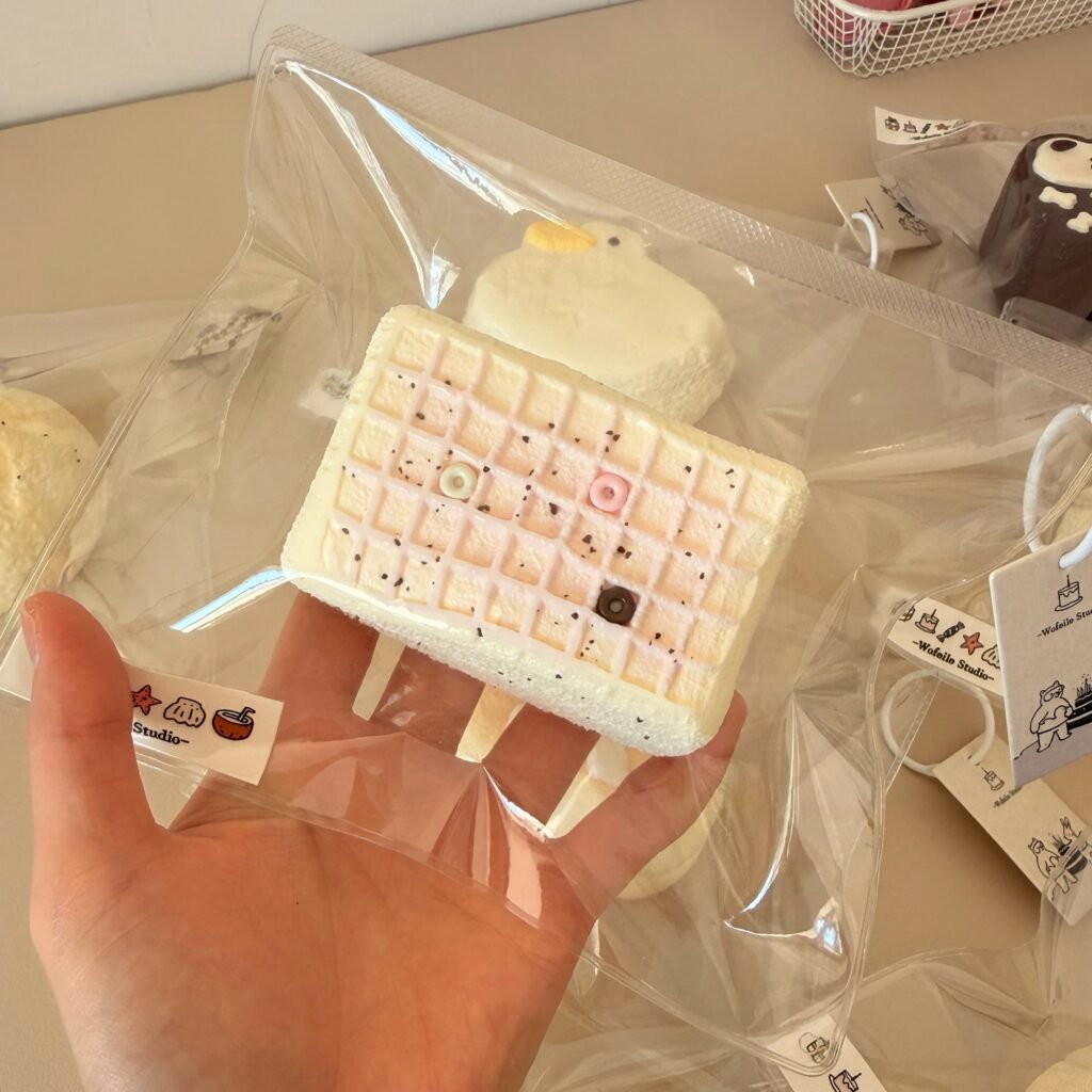 109021 wofeile studio Double-Layer Checkered Cookie (Soft Dry Clay Texture Series) / wofeile studio 双层格纹饼干（软干巴泥触感系列）