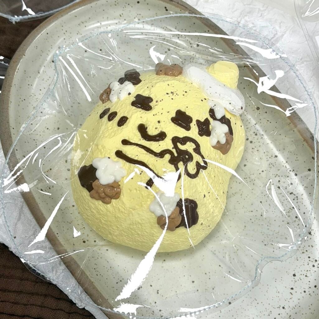 158052 Wutiao Bear Nienie Yellow Chubby Bean Expression Bun (Sticky Clay Texture Series) / 五条熊捏捏 黄胖豆表情包(黏糊泥触感系列)
