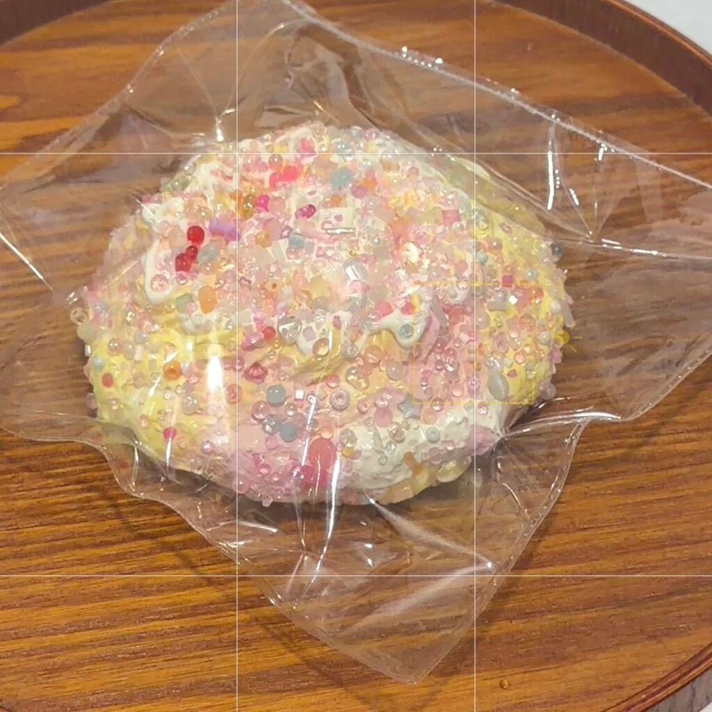 158054 Wutiao Bear Nienie Cream Doughnut (Sticky Clay Texture Series) / 五条熊捏捏 奶油甜甜圈(黏糊泥触感系列)