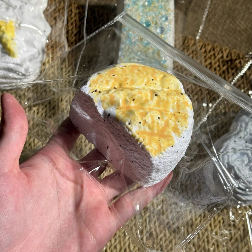309009 Wugan Studio Half Bread (Dry Cheese Clay Texture Series) / 无感Studio 半块面包(干酪泥触感系列)