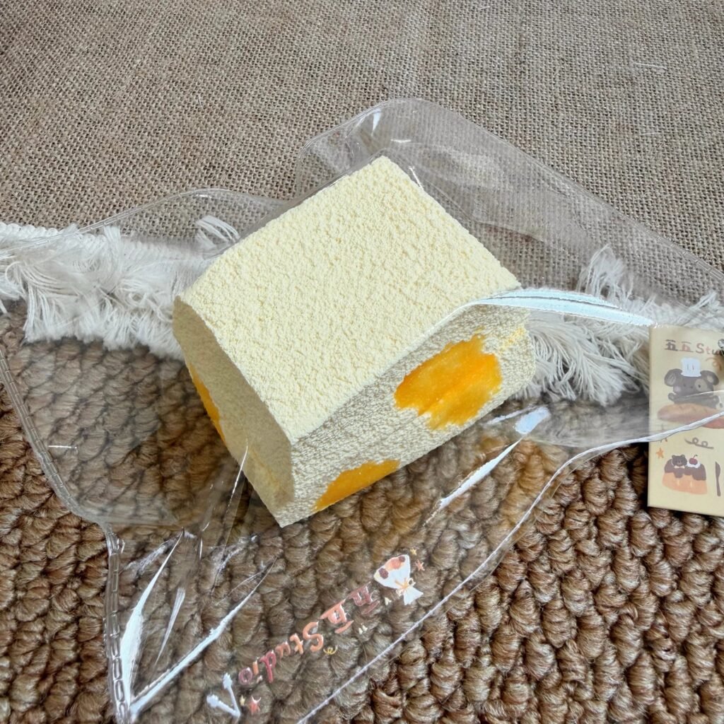 112034 Wuwu Studio Mango Cake (Rich Cream Texture Series) / 五五studio 芒果蛋糕(醇奶油触感系列)