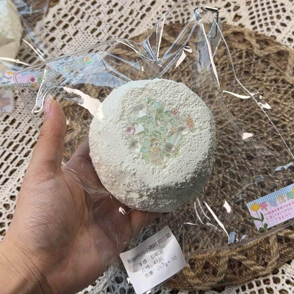 190038 Xiaolv Nian Nian New Chunyuan Triple-Layer Mini Round Toast (Giant Soft Clay Texture Series) / 小绿今天捏什么2号店 新版纯元小圆吐司三层（巨软泥触感系列）