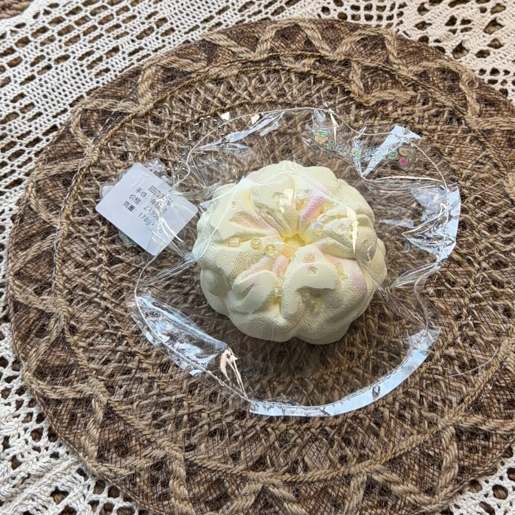 190044 Xiaolv Nian Nian Sweet Apricot Scrunchie (Rice Cake Clay Texture Series) / 小绿今天捏什么2号店 甜杏发圈(年糕泥触感系列)