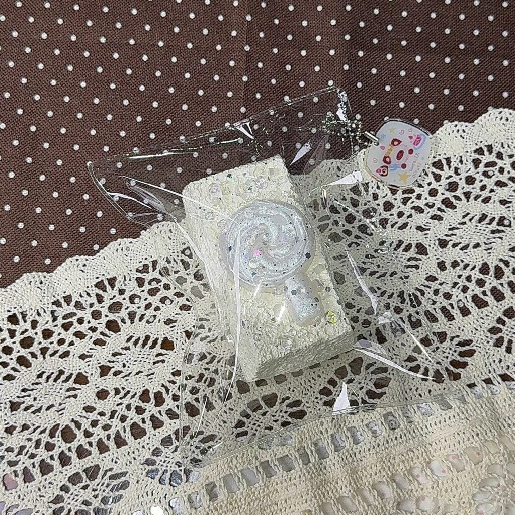 257013 Xiao Nuo De Nie Candy Long Toast (Cotton Cream Texture Series) / 小糯的捏 糖果长吐司（绵奶油触感系列）