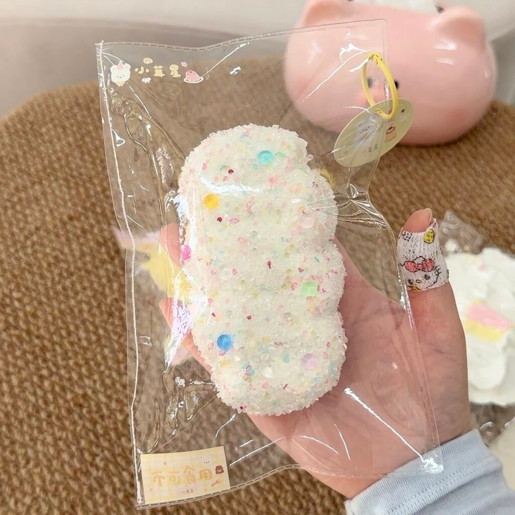 275012 Xiao Rongxing Nienie Crumb Cream Bar (Cheese Clay Texture Series) / 小茸星捏捏 碎碎奶油条(奶酪泥触感系列)