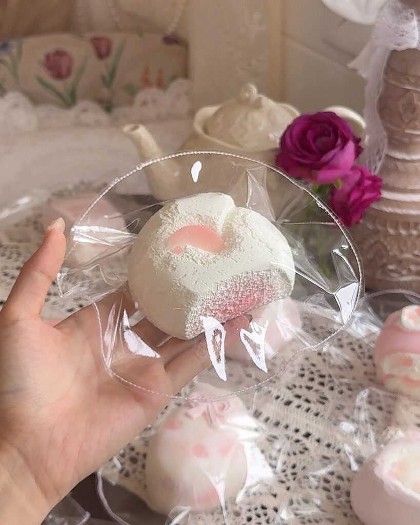 250035 Xiao Yi Diandian Filled Bagel (Cream Frosting Clay Texture Series) / 小奕点点 夹心贝果（奶霜泥触感系列）