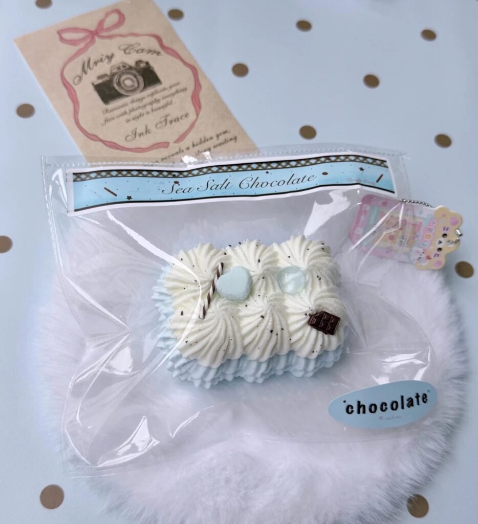318026 Xiaoyun Diary Sea Salt Chocolate Cream Puff (Cheese Clay 1.0 Texture Series) / 小云日记(捏捏版) 海盐巧芙(奶酪泥1.0触感系列)