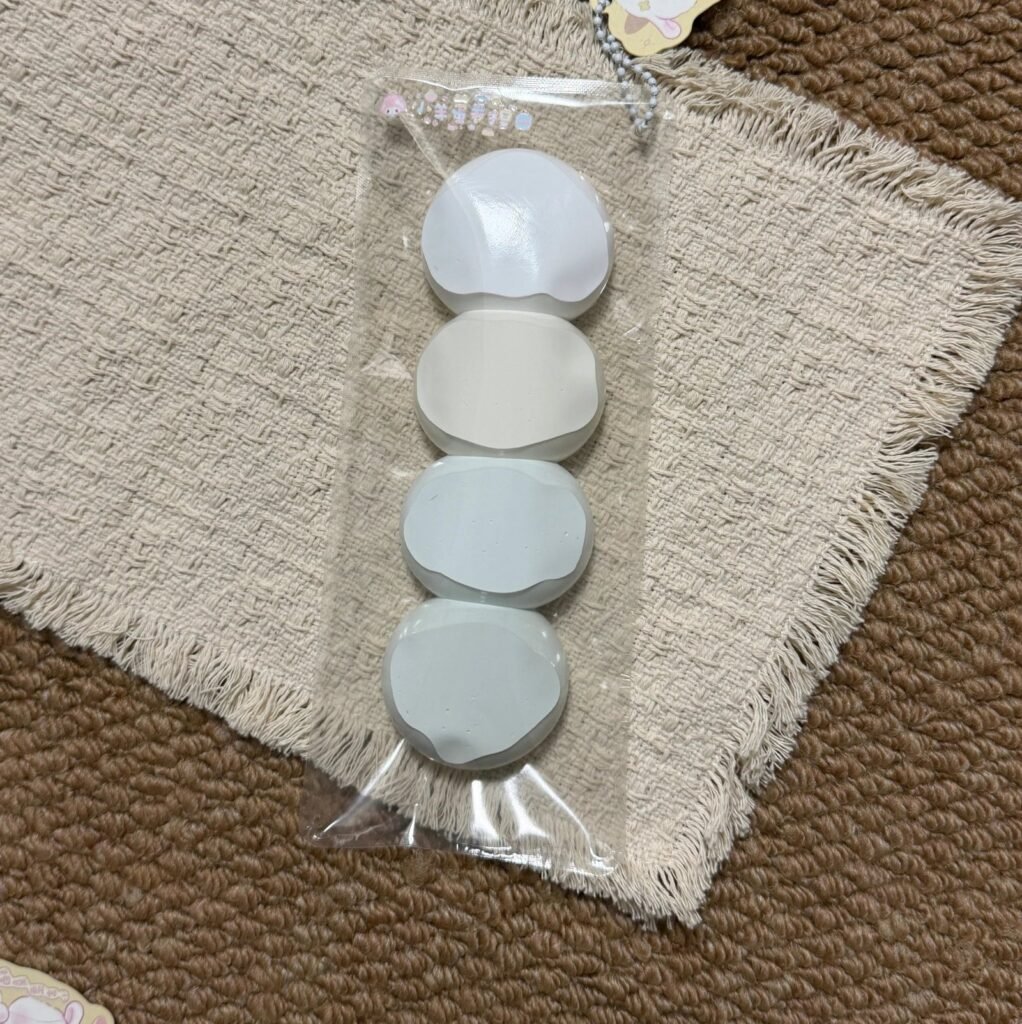 551002 Lamb Egg Roll Squishy Blue Mist Milk Bean - Cosmetic Defect / 小羊蛋卷捏 蓝雾奶豆（瑕疵款）