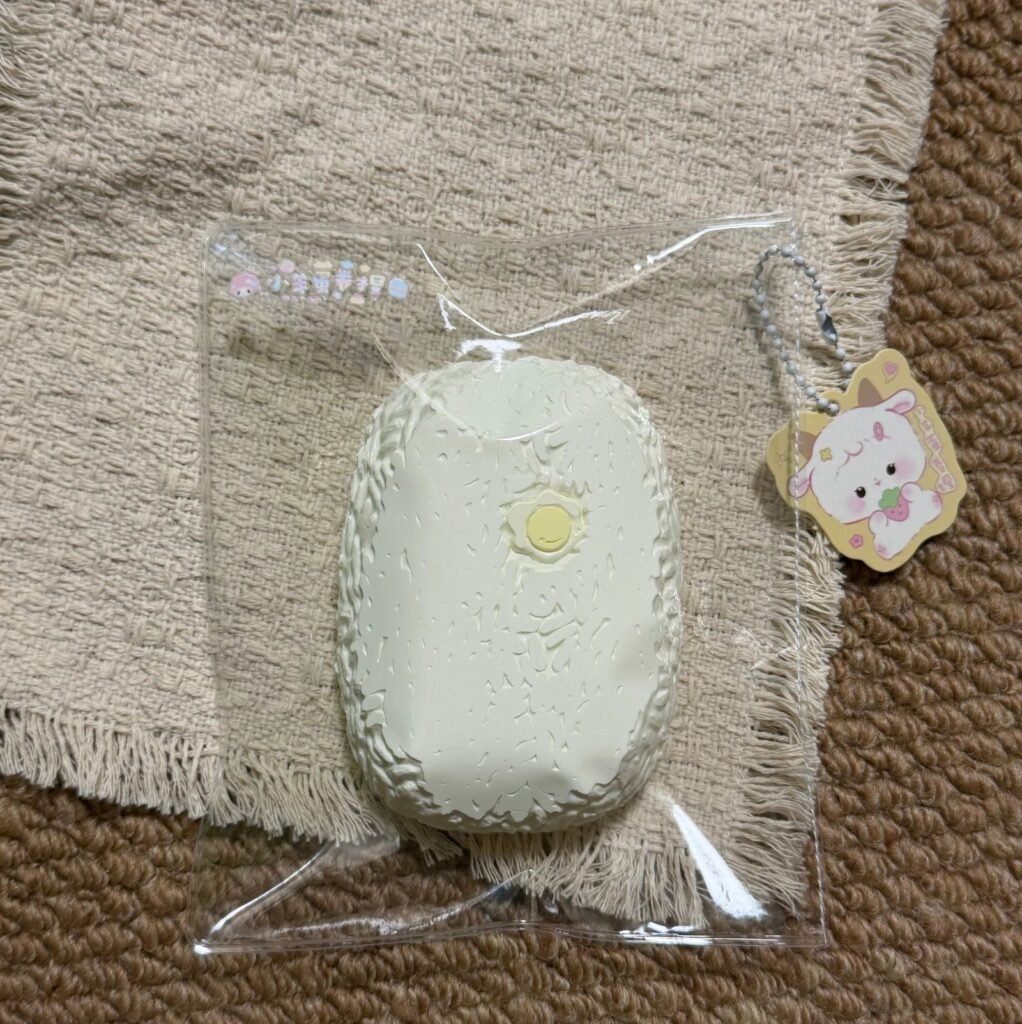 551009 Lamb Egg Roll Squishy Fried Egg Rice Ball - Cosmetic Defect / 小羊蛋卷捏 煎蛋饭团（瑕疵款）