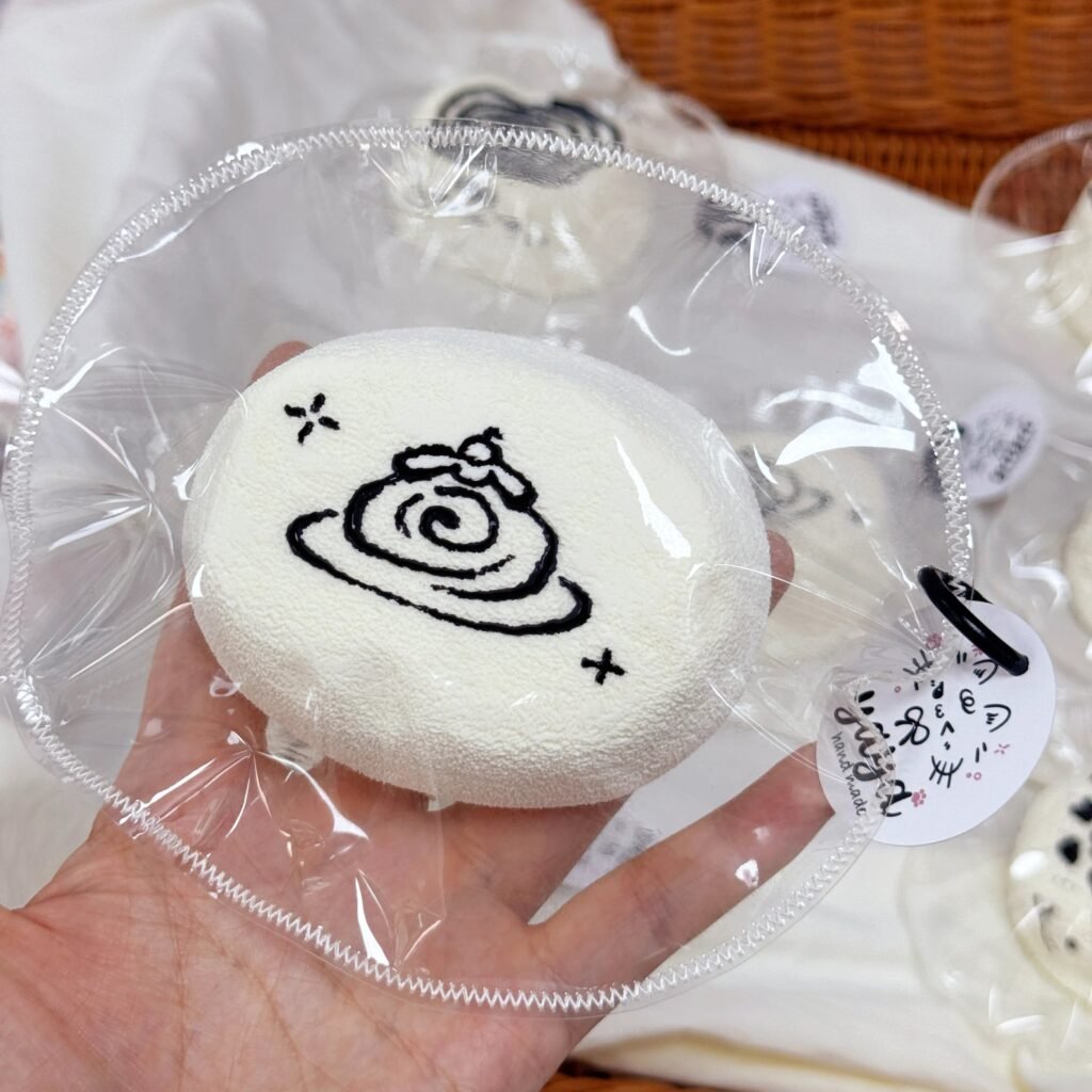 453001 Yaya Handmade Shop Swiss Roll on Plate / 丫丫手工店 盘子瑞士卷