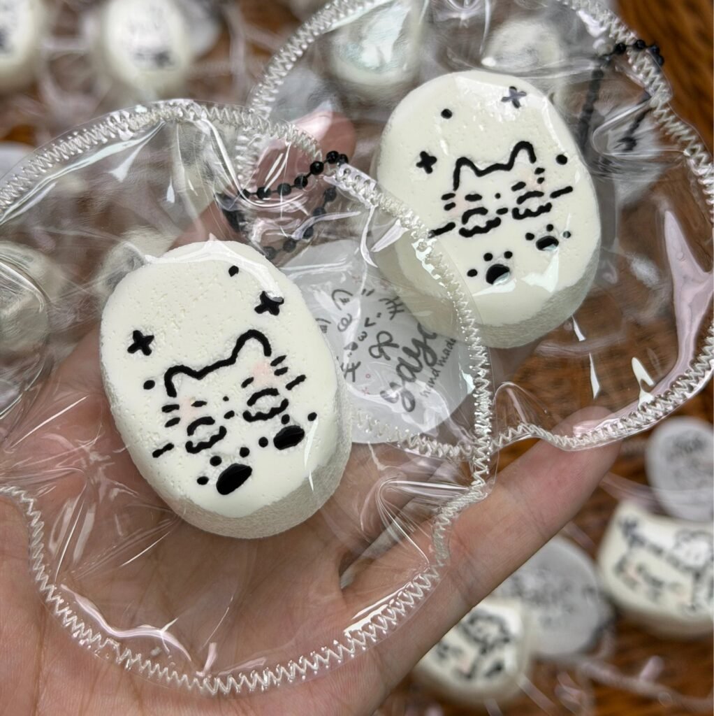 453044 Yaya Handmade Shop Cat Paw Kitten Charm / 丫丫手工店 猫爪小猫挂件