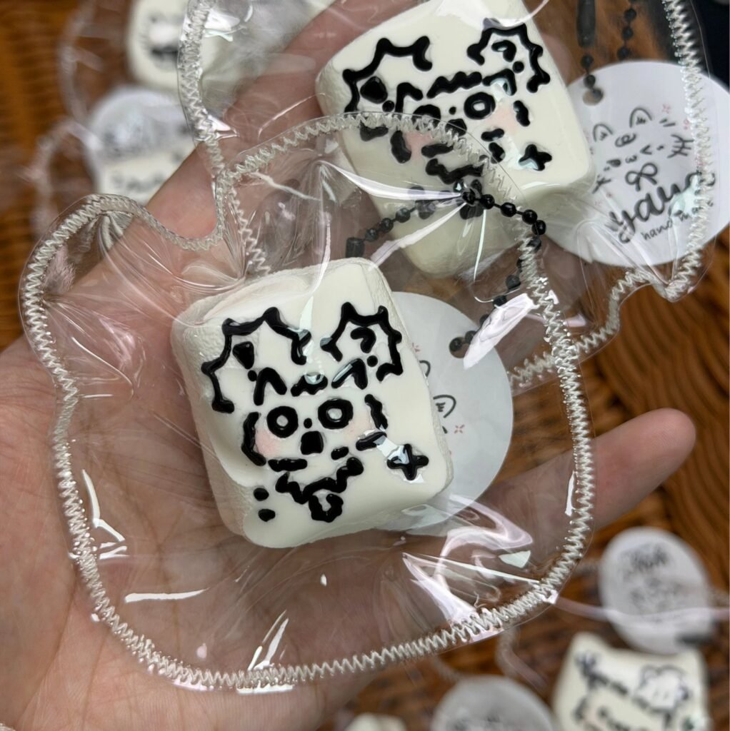 453045 Yaya Handmade Shop Surprised Kitten Charm / 丫丫手工店 惊吓小猫挂件