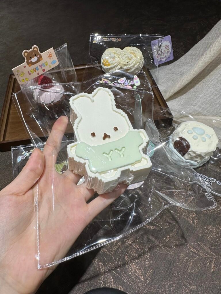 346066 Yayun Squishy Island D1 Melon Wobbly Bunny (Dry Crumbly Clay Texture Series) / 雅云萌捏岛 D1 蜜瓜歪歪兔（干噎泥触感系列）