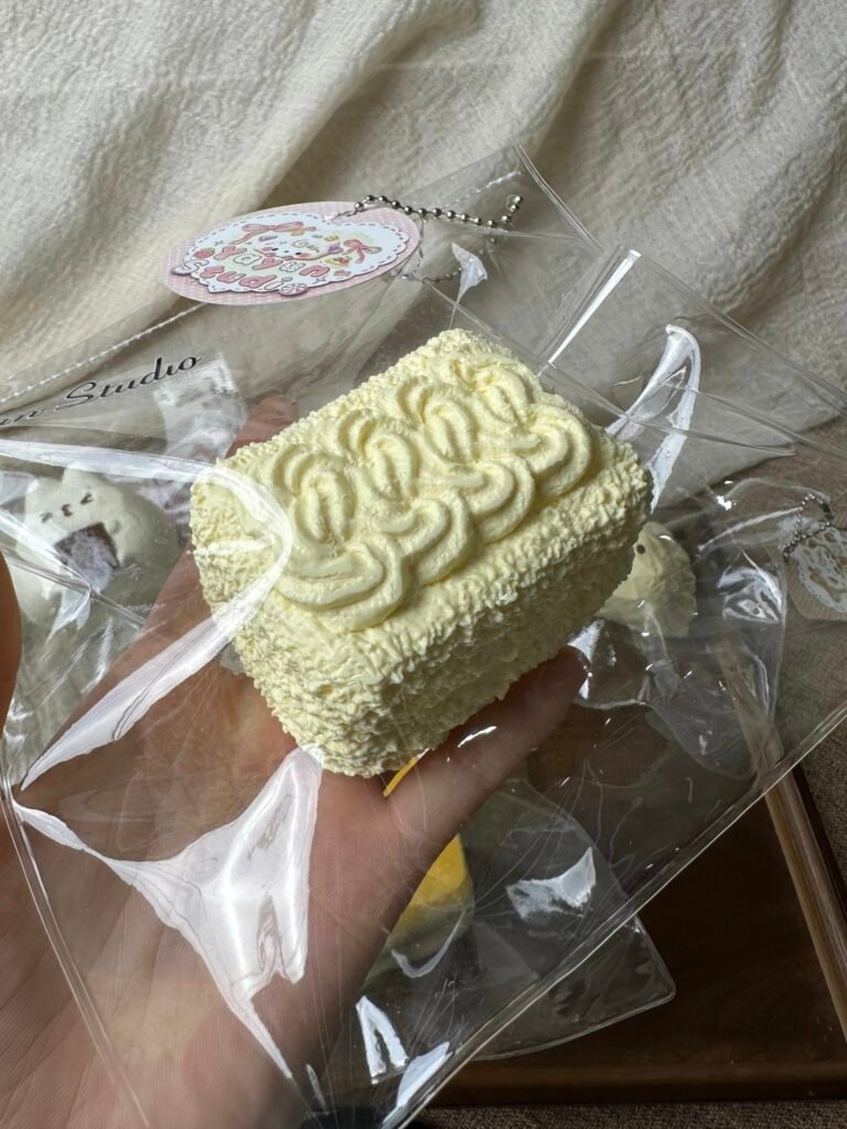 346100 Yayun Squishy Island C4 Cream Brick (Pure Clay Texture Series) / 雅云萌捏岛 C4 奶油方砖(纯泥触感系列)
