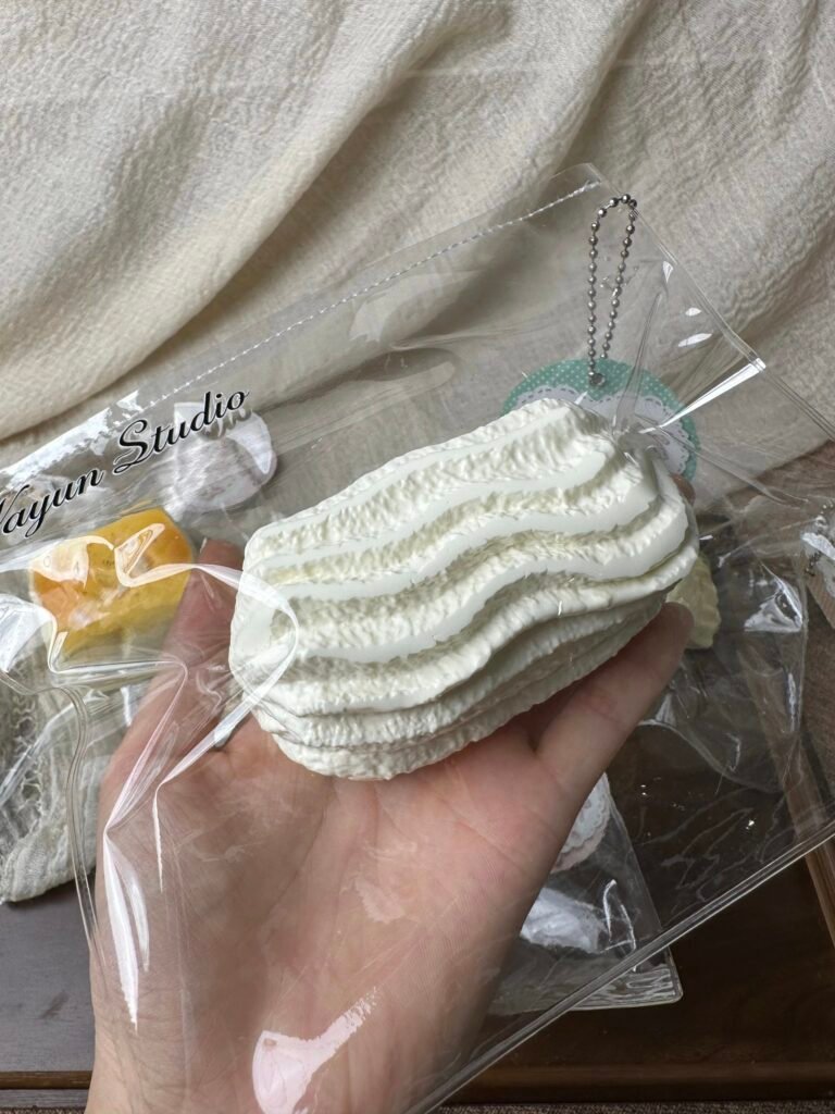 346104 Yayun Squishy Island D3 Ladyfinger (Dry Crumbly Clay Texture Series) / 雅云萌捏岛 D3 手指饼干(干噎泥触感系列)