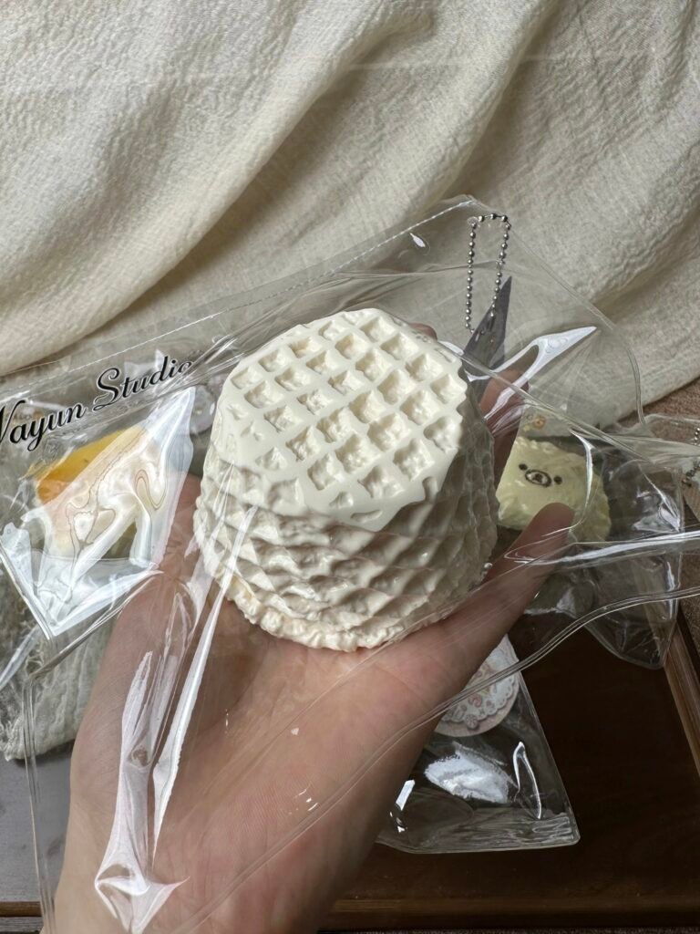 346121 Yayun Squishy Island B6 Crispy Ice Cream Cone Cup (Glutinous Rice Cake Clay Texture Series) / 雅云萌捏岛 B6 脆皮甜筒杯（糍粑泥触感系列）