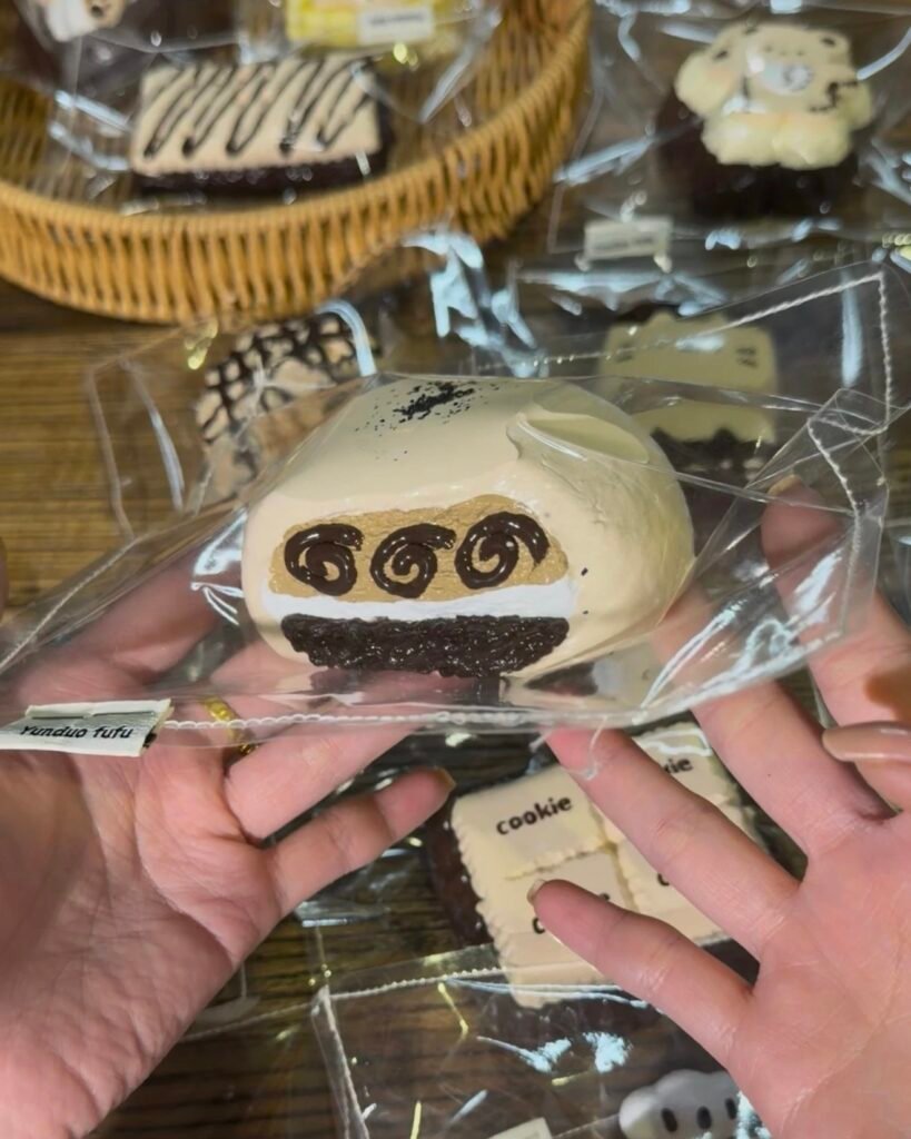 462023 Yunduo Fufu Chocolate Mochi / 云朵fufu捏 巧克力糯米糍