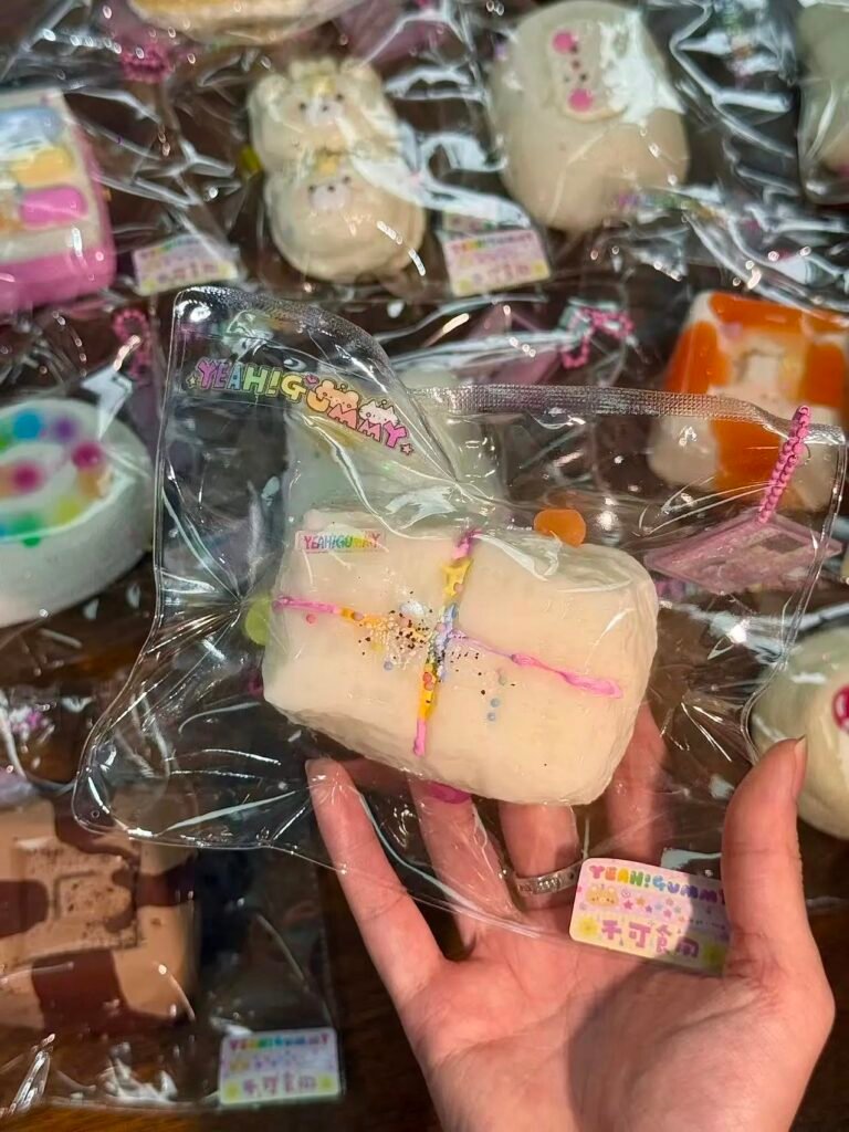 507016 YeahGummy Glutinous Rice Cake (Light Cream Texture Series) / YeahGummy捏捏 糯米年糕(轻奶油触感系列)