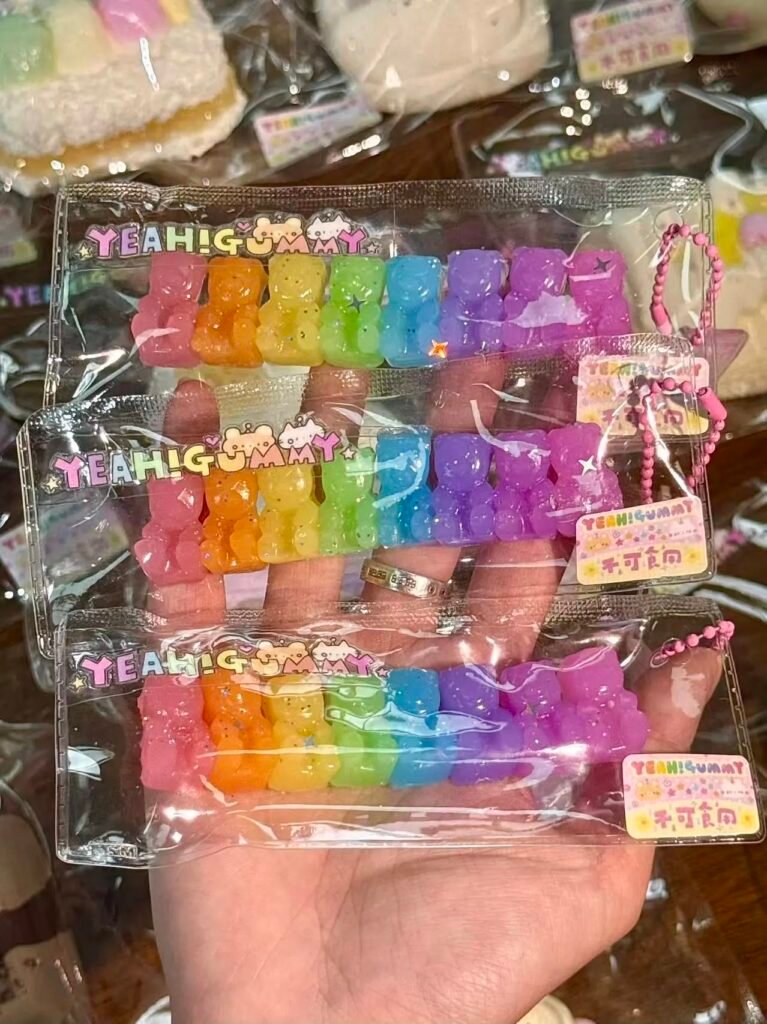 507021 YeahGummy Rainbow Jelly Bear - Transparent / YeahGummy捏捏 彩虹果冻小熊透明款