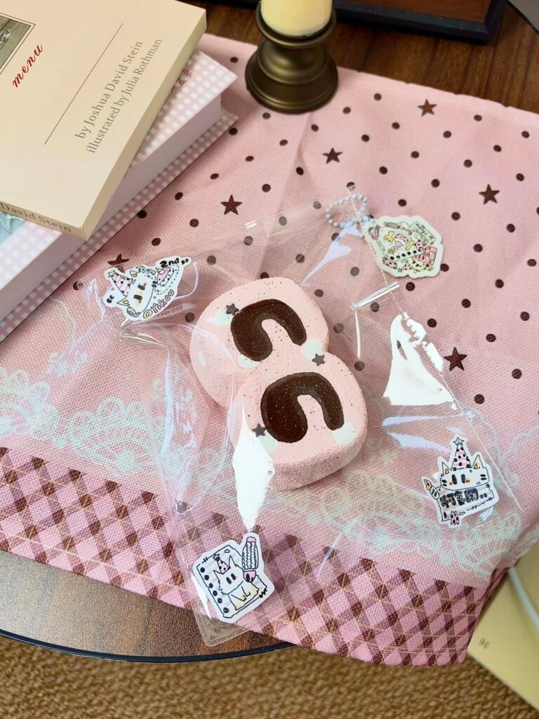 220034 Yi Q Jiang Polka Dot Swiss Roll Duo (Soft Cream Clay Texture Series) / 壹Q酱 波点二连瑞士卷（软奶油触感系列）