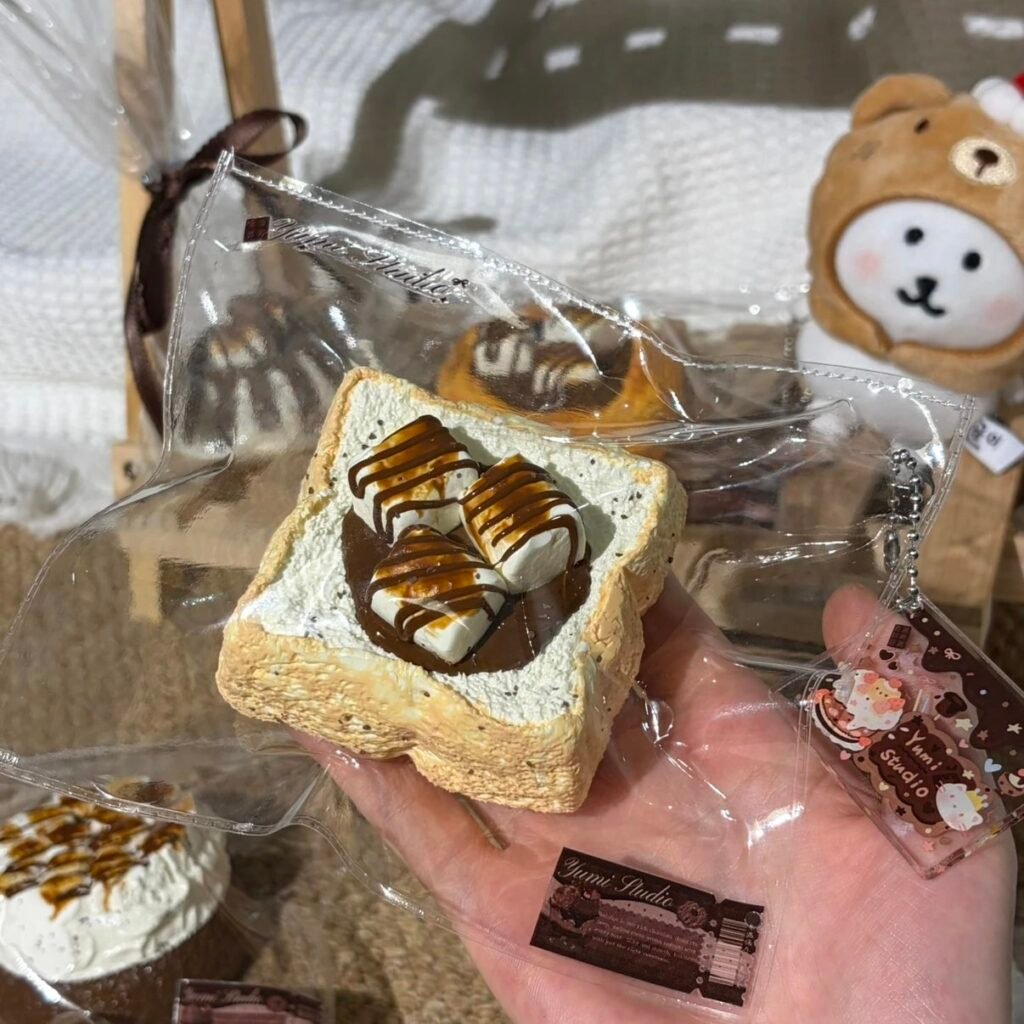 186036 Yumi Nian Nian Cloud Marshmallow Thick Toast (Light Cream Texture Series) / Yumi捏捏 云朵棉花糖厚切吐司（轻奶油触感系列）