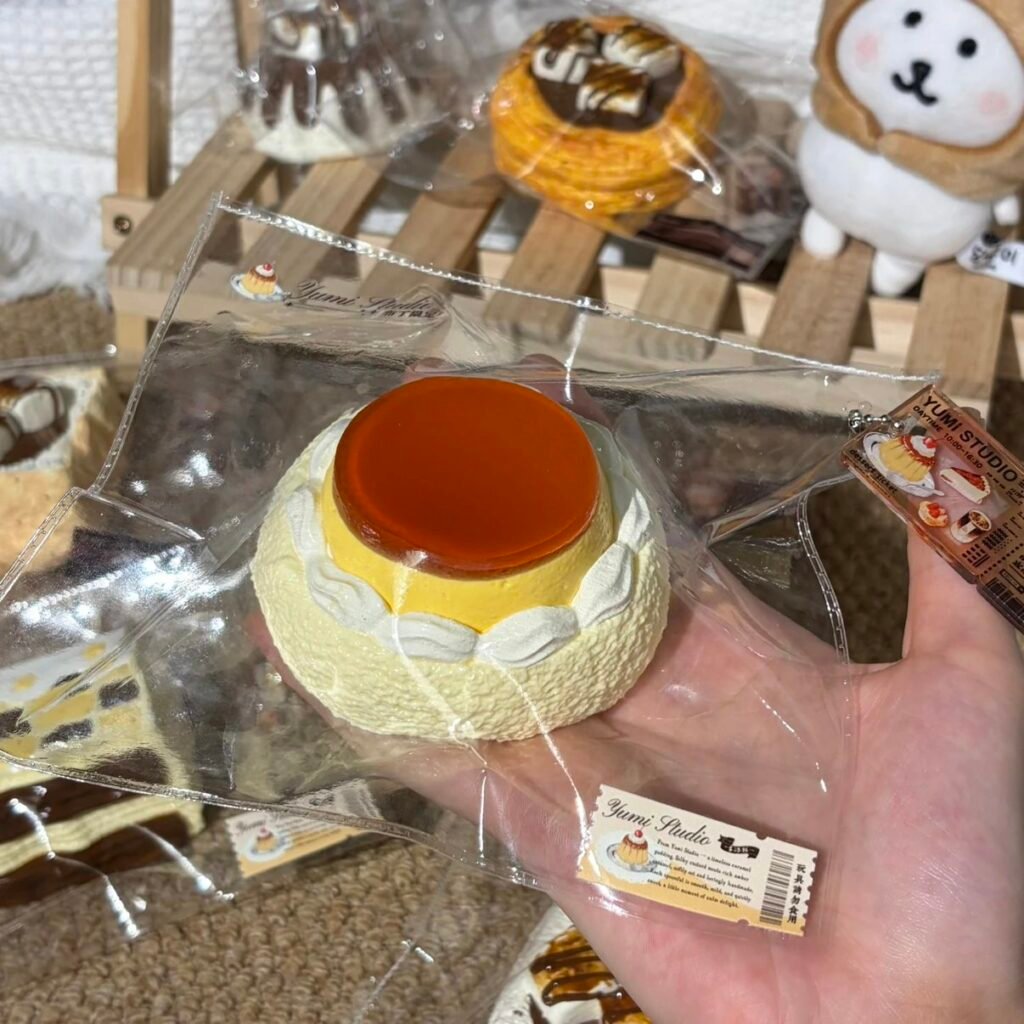 186038 Yumi Nian Nian Cream Pudding Round Cake (Light Cream Texture Series) / Yumi捏捏 奶油布丁圆蛋糕（轻奶油触感系列）