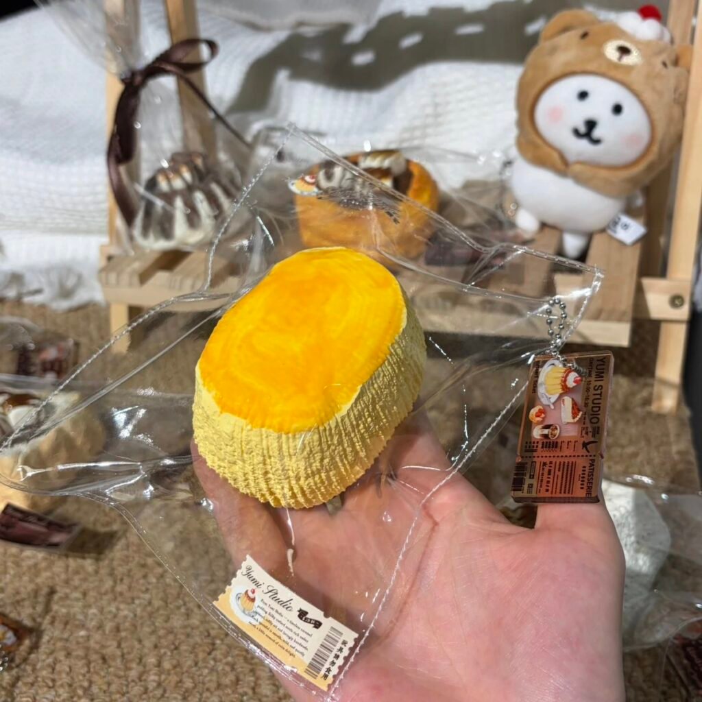 186043 Yumi Nian Nian Soft-Baked Cheesecake (Light Cream Texture Series) / Yumi捏捏 半熟芝士（轻奶油触感系列）