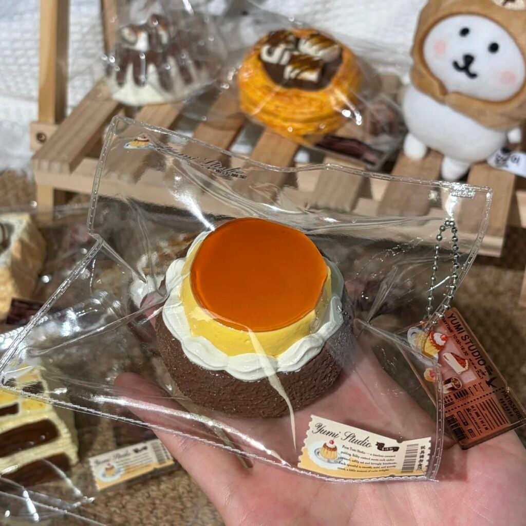 186047 Yumi Nian Nian Toffee Caramel Brulee Roll (Light Cream Texture Series) / Yumi捏捏 太妃焦糖布蕾卷（轻奶油触感系列）