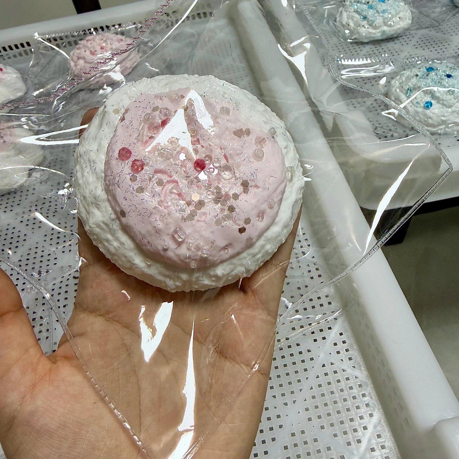 559021 Yuyu Squishy Pink Cookie Marshmallow - Cosmetic Defect (Ultra-Soft Slushy Watery Texture Series) / 钰钰的捏 粉色饼干棉花糖(全瑕款)(变态软偏水烂泥感触感系列)