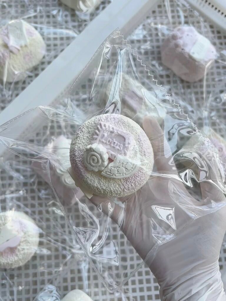 176024 YuzEss Double-Layer Round Toast (Cream Clay Texture Series) / 小柚里物 双层圆吐司（奶油泥触感系列）