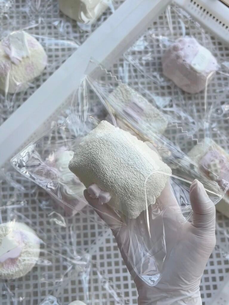 176026 YuzEss Bow Pillow (Cream Clay Texture Series) / 小柚里物 蝴蝶结枕头（奶油泥触感系列）