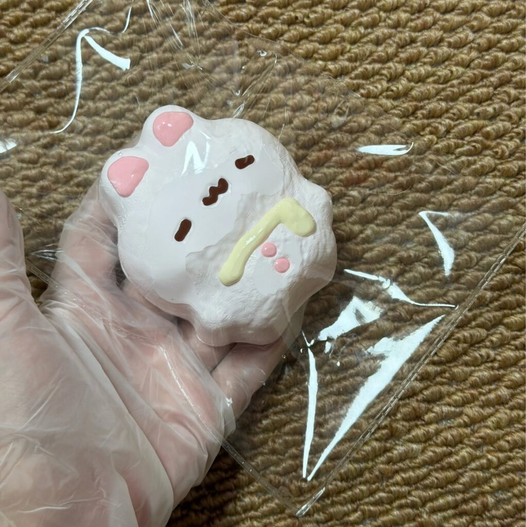 488001 Yuanyuan Fish Cake Sleepy Bunny (Hard Milk Candy Texture Series) / 圆圆小鱼饼 困困兔（硬奶糖触感系列）