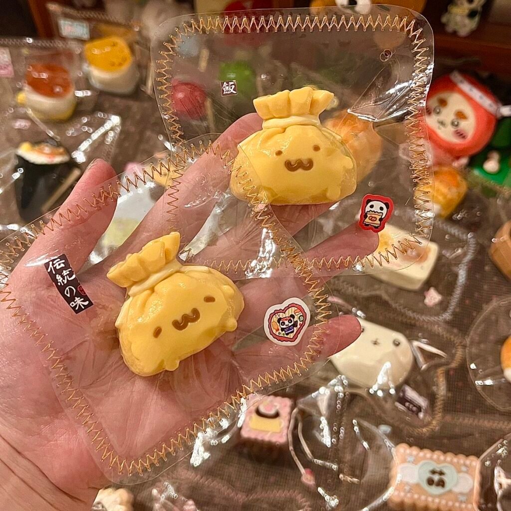 484029 Yuzai Gudongdong Kaomoji Lucky Bag - Closed Eyes (Cheese Clay Texture Series) / 鱼仔咕咚咚 颜文字福袋眯眯眼（干酪泥触感系列）