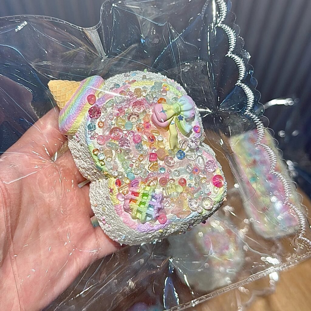 9017 ZHIZHI Pearlescent Rainbow Layered Bread (Sticky Clay Texture Series) / ZHIZHI 彩虹珠光 千层面包(黏糊泥触感系列)