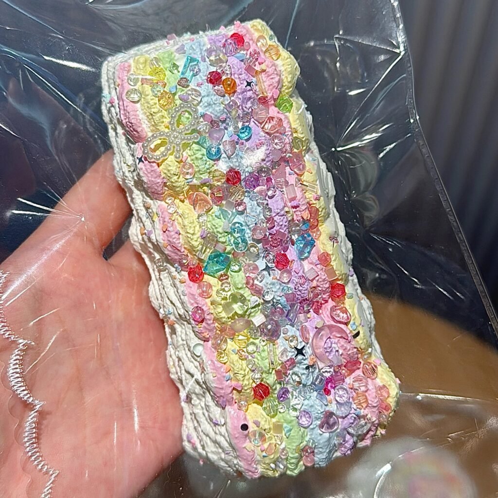 9022 ZHIZHI Pearlescent Rainbow Noodle Cookie (Sticky Clay Texture Series) / ZHIZHI 彩虹珠光 泡面曲奇(黏糊泥触感系列)