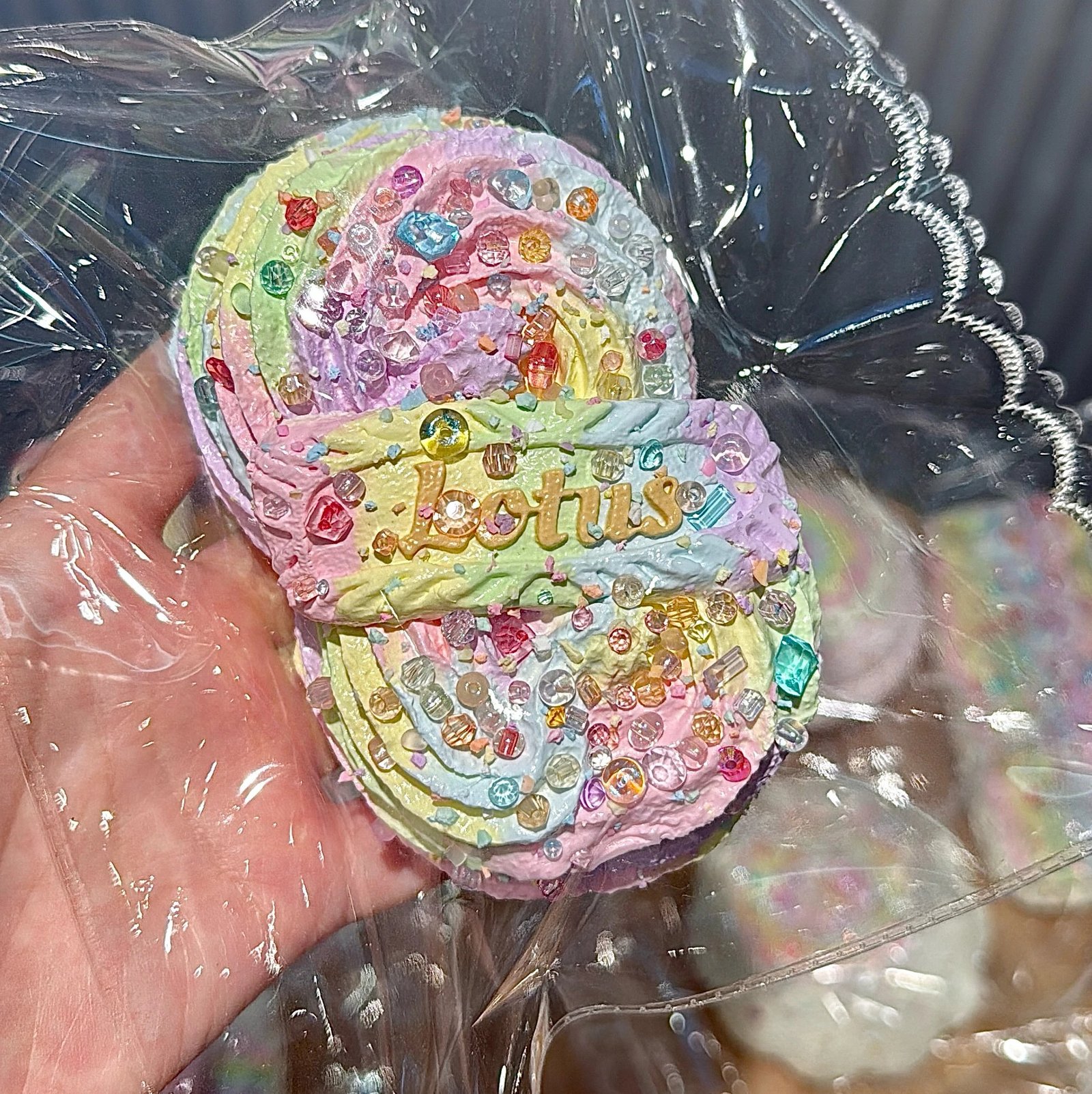 9026 ZHIZHI Pearlescent Rainbow Double Cookie (Light Milk Cream Texture Series) / ZHIZHI 彩虹珠光 二连曲奇(轻乳膏触感系列)