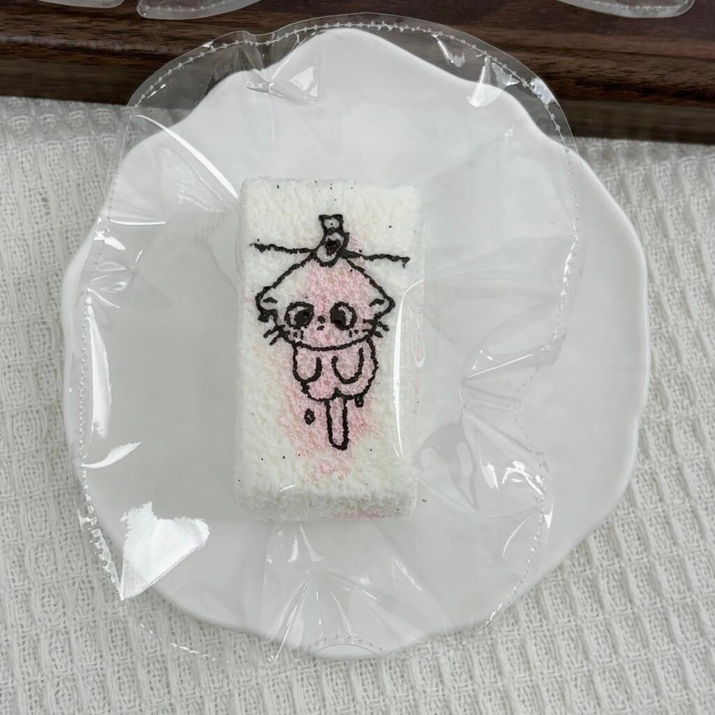 469014 0.1 Squishy Hanging Cat (Cream Paste Clay Texture Series) / 0.1捏捏 晾晒猫咪(乳膏泥触感系列)