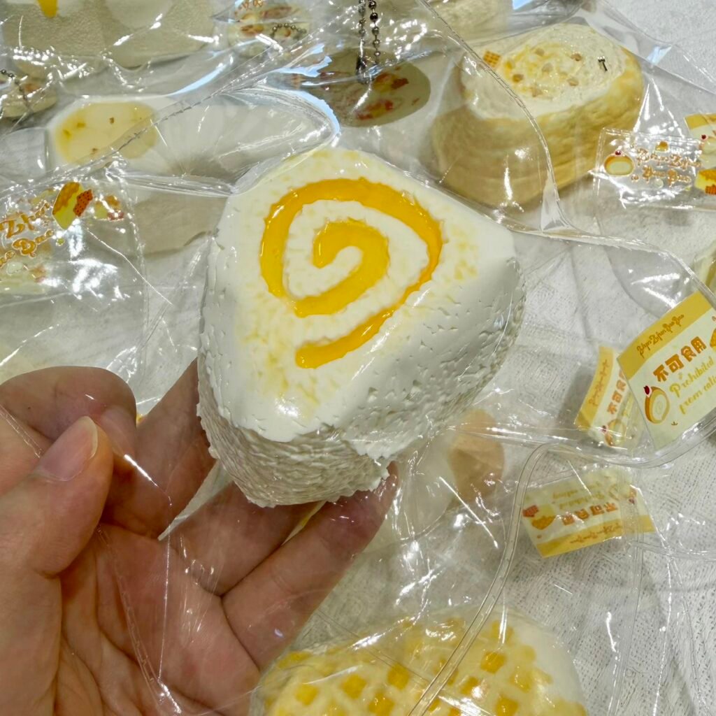 540003 Zhenzhen Baobao Triangle Swirl Rice Ball (Dry Cheese Clay Texture Series) / 蓁蓁饱饱 三角卷卷饭团（干酪泥触感系列）
